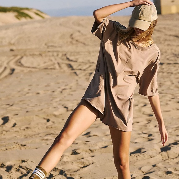 NWOT Free People Hot Shot Tee Romper in Mocha Latte Size Small - Picture 4 of 5